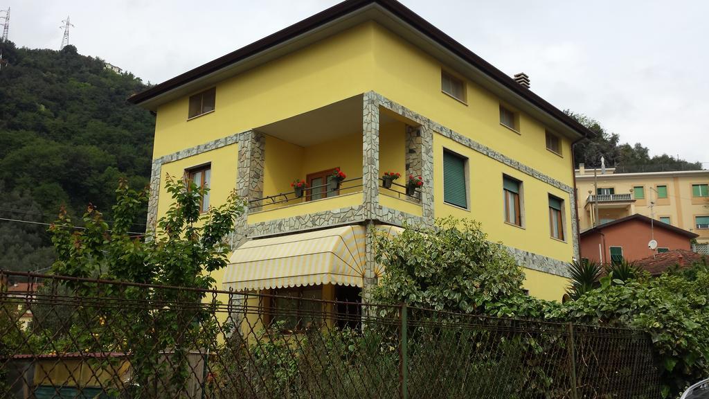 לה ספציה Guest House Il Giardino In Citta מראה חיצוני תמונה